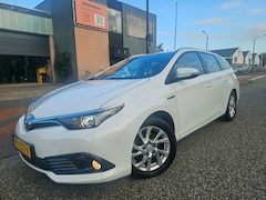 Toyota Auris Touring Sports - 1.8 Hybrid Aspiration GARANTIE