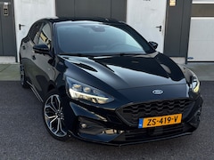 Ford Focus - 1.5 EcoBoost Vignale Keyles l Led l Cruise l Camera l Carplay l Stuurverwarming/stoelverwa