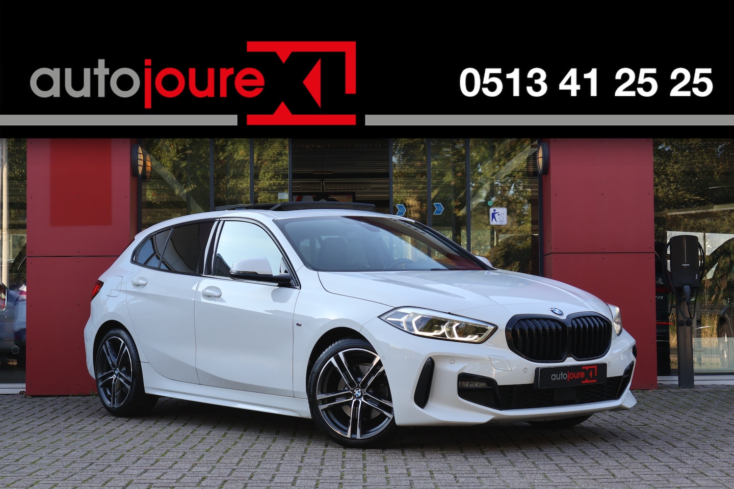 BMW 1-serie - 118i High Executive M-Edition | M-Pakket | Origineel NL | Panoramadak | Black Optic | Lede - AutoWereld.nl