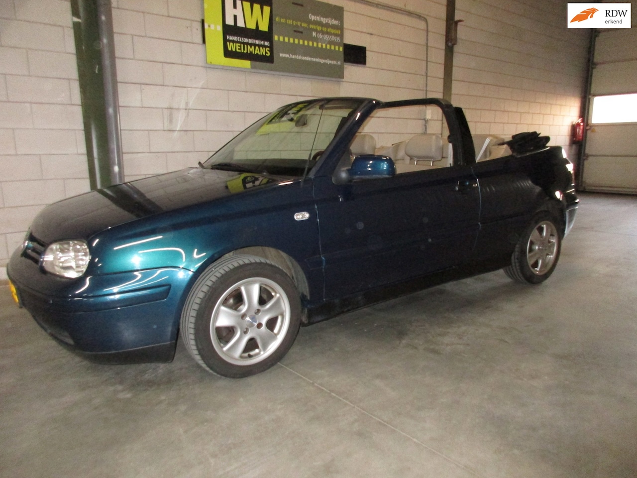 Volkswagen Golf Cabriolet - 2.0 Highline 2.0 Highline, Airo, El. Kap, Trekhaak - AutoWereld.nl