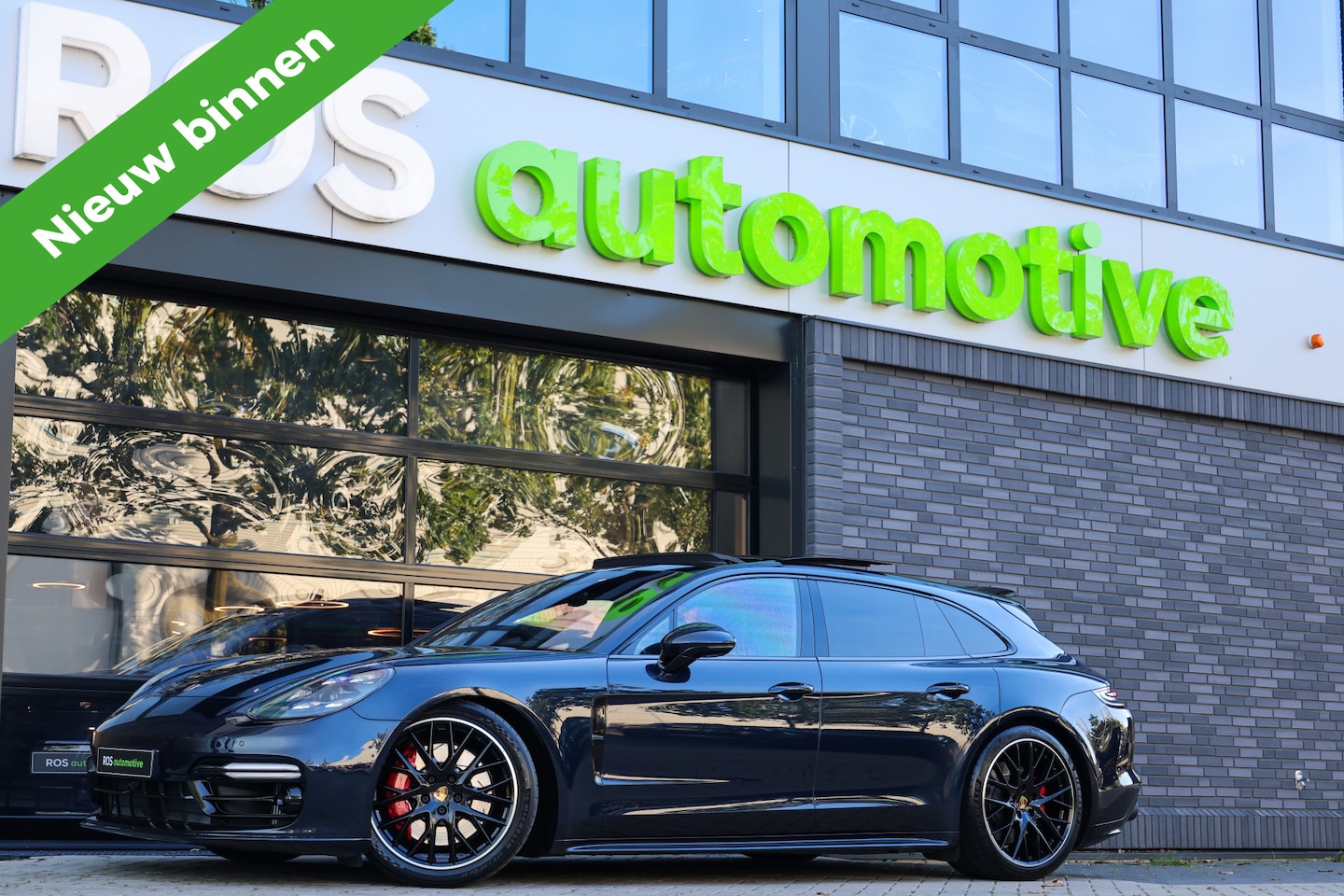Porsche Panamera Sport Turismo - 4.0 GTS | UNIEK! | BURMESTER | ARMYTRIX | NIGHTVISION | PANO | HUD | STOELKOELING | - AutoWereld.nl