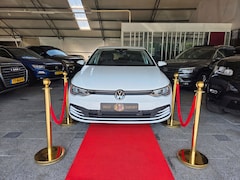 Volkswagen Golf - 2.0TDI MODEL 8 DIGITAL DASH BLANCO
