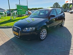 Audi A3 Sportback - 1.6 Attraction Business Edition / Leuke auto / APK nov 2027