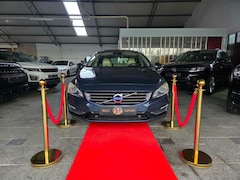 Volvo V60 - 2.4 D6 AUTOMAAT AWD Plug-In Hybrid PANO FULL