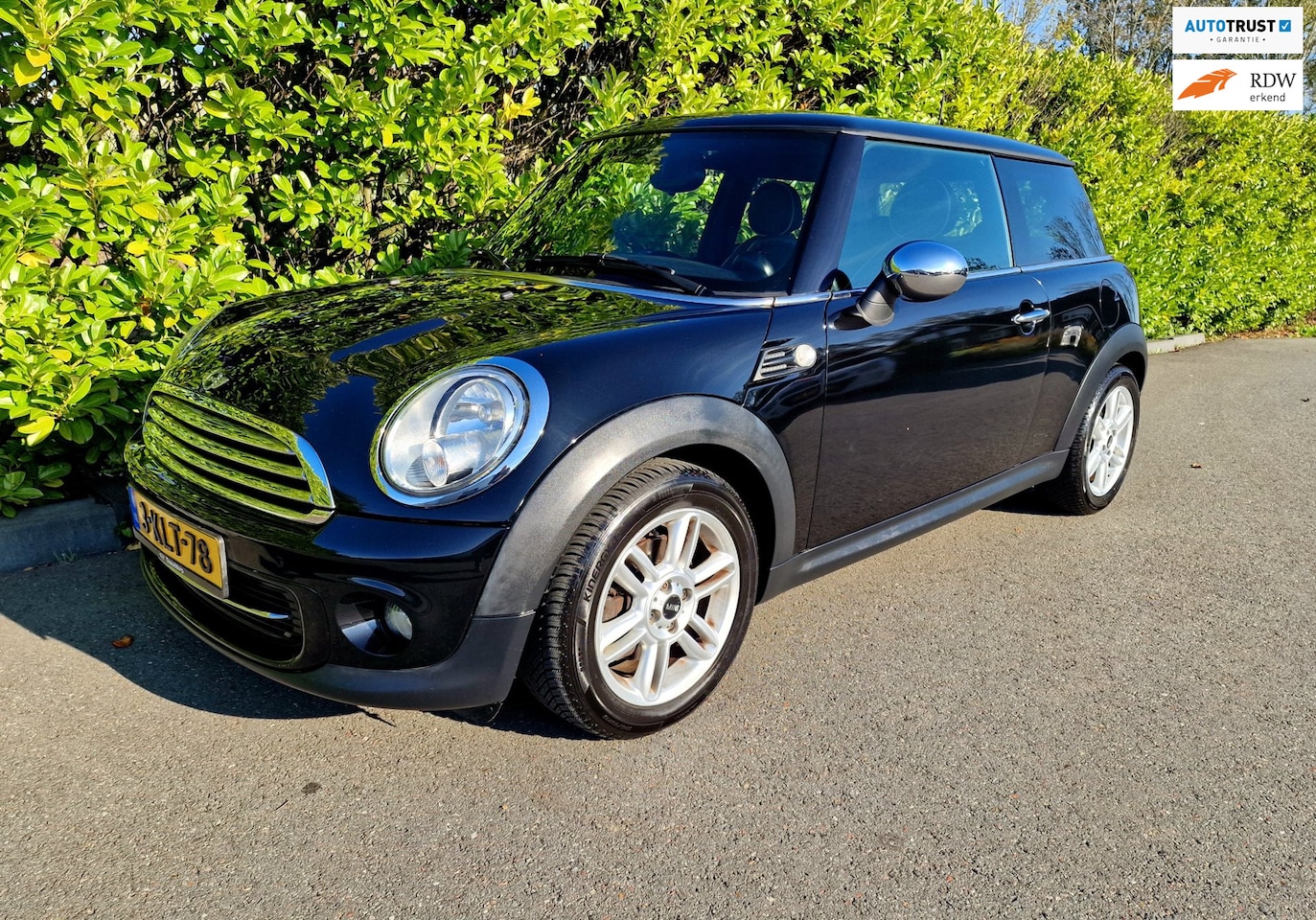 MINI 3-Deurs - 1.6 Cooper Westminster Leer Navi Airco - AutoWereld.nl
