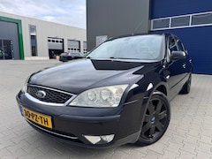 Ford Mondeo - 3.0 V6 Ghia Executive leder Airco luxe uitvoering