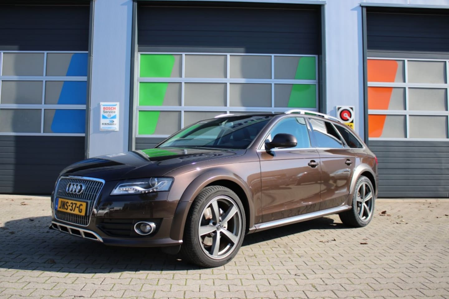 Audi A4 - 2.0 TFSI QUATTRO / Youngtimer / DSG / Carplay / Leder / Stoelverwarming - AutoWereld.nl