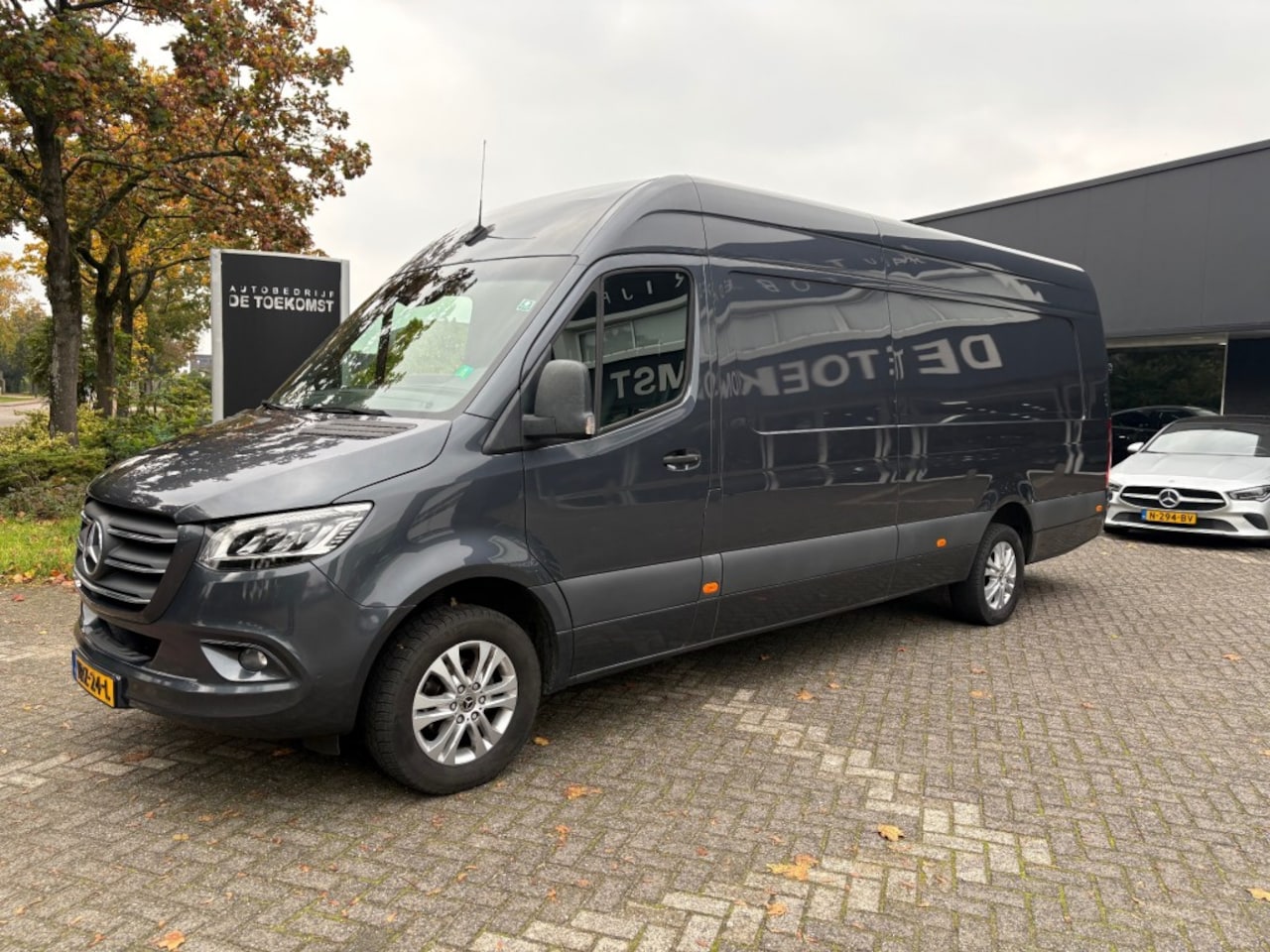 Mercedes-Benz Sprinter - 319 3.0 CDI L4H3 Trekhaak Multimedia Leder Navigatie - AutoWereld.nl