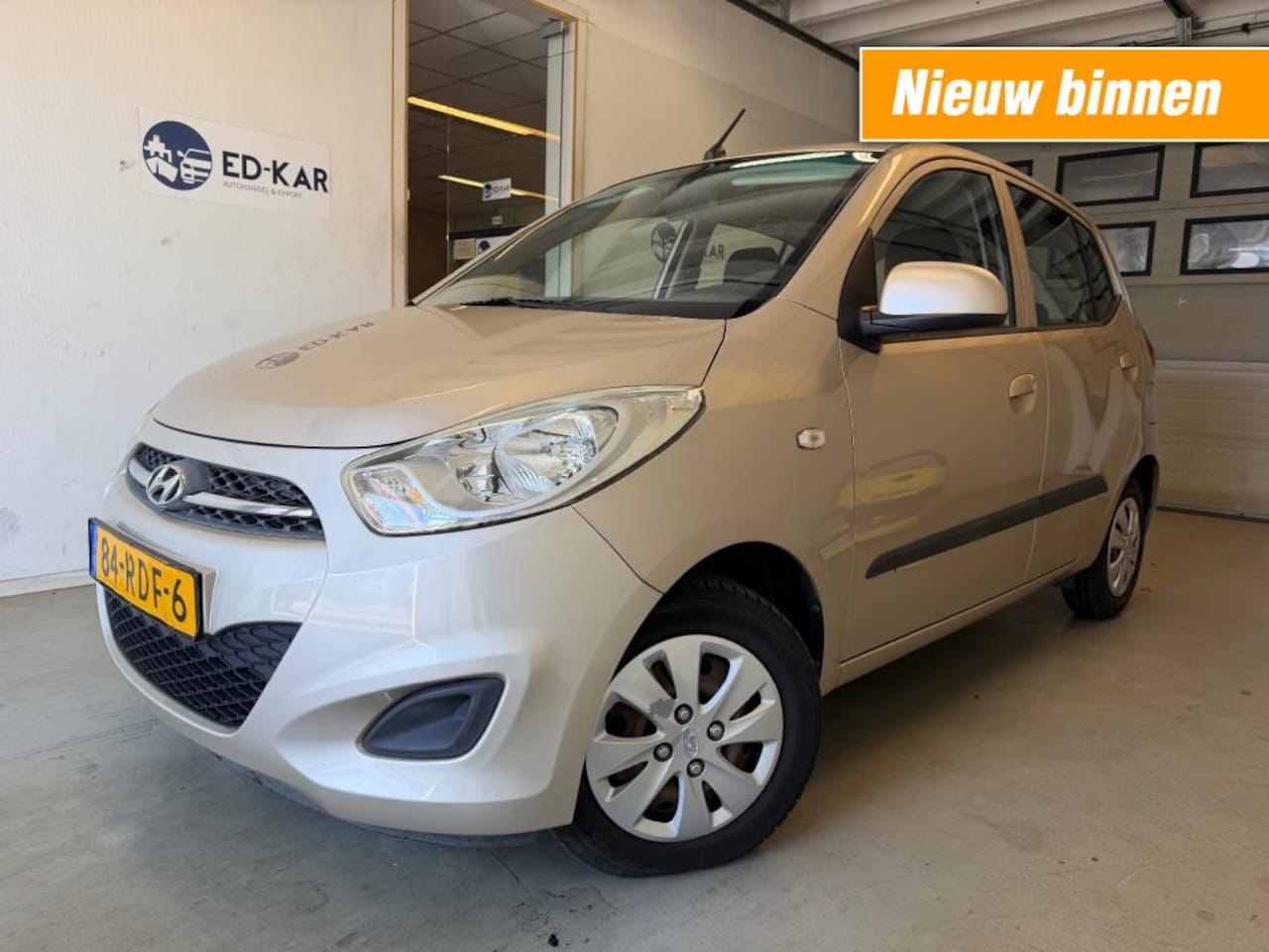 Hyundai i10 - 1.1 i-Drive Cool AIRCO NAP APK 1-2027 RIJDT GOED NL AUTO - AutoWereld.nl