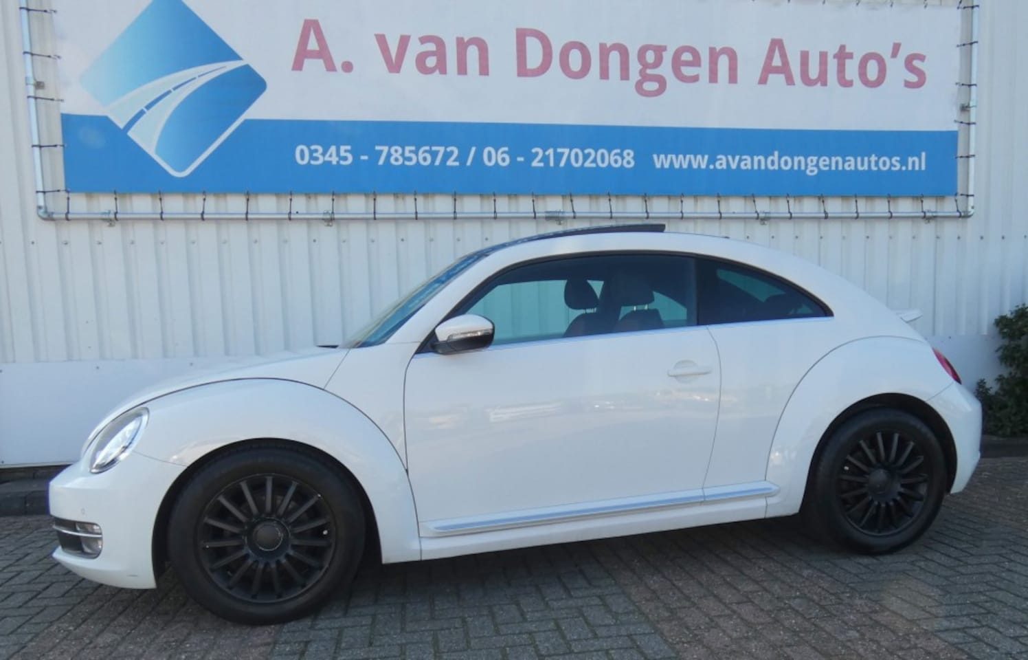 Volkswagen Beetle - 1.2 TSI Design 1.2 TSI DESIGN,Clima,Navi,Led,Pano,PDC,Cruise - AutoWereld.nl