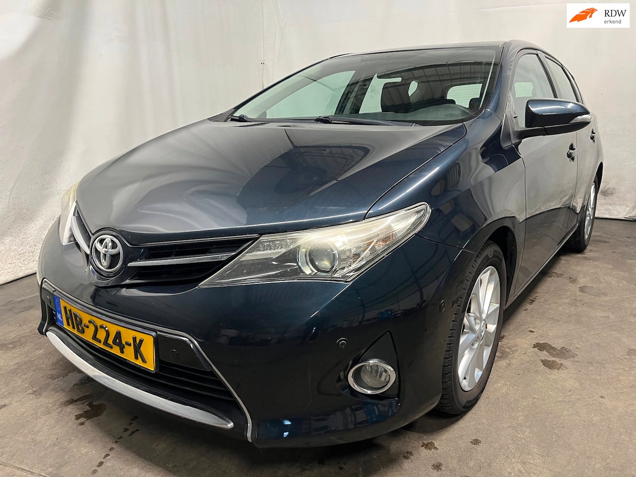 Toyota Auris - 1.3 Comfort - Rechts Achter Schade - AutoWereld.nl