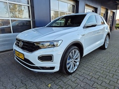 Volkswagen T-Roc - 1.5 TSI SPORT, R-LINE, Automaat, Trekhaak, Carplay, Navi, Elektrische A-klep, ALL IN Prijs