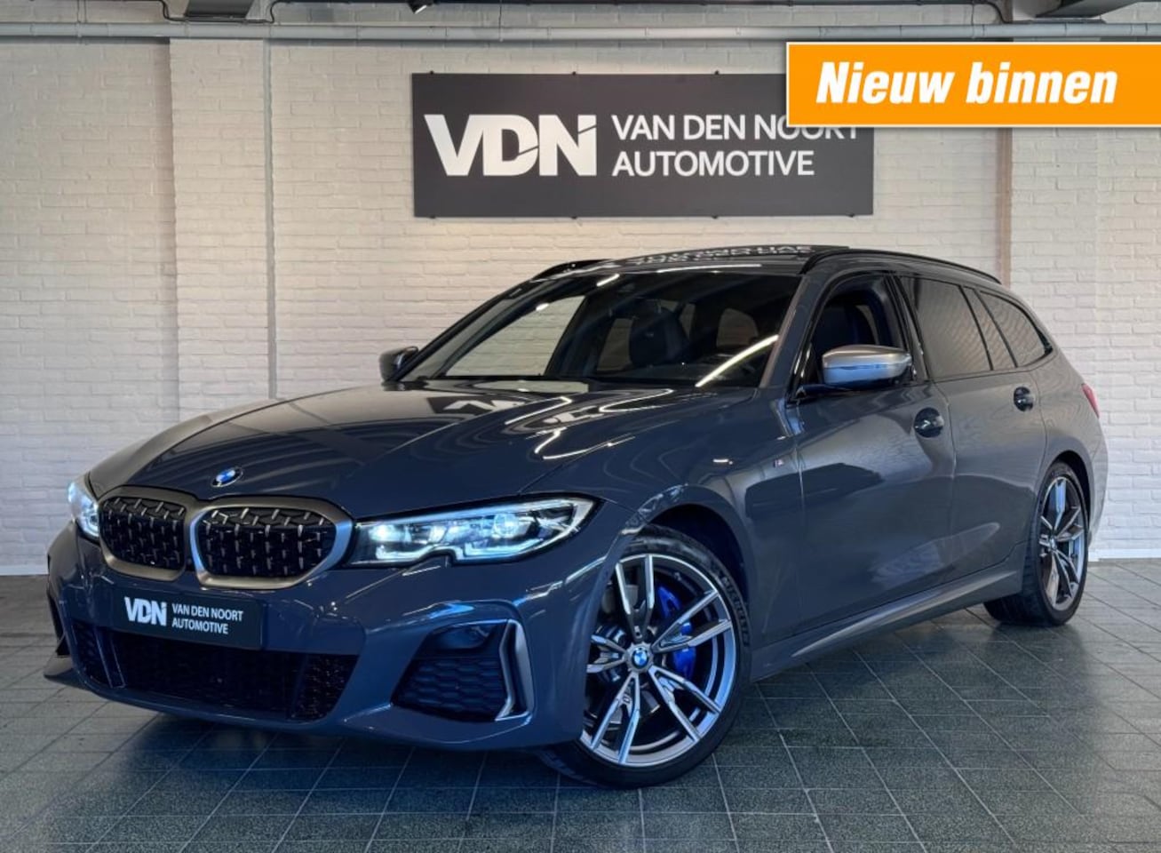 BMW 3-serie Touring - Touring M340i xDrive Pano HUD H/K 360 Memory Trekhaak 19'' - AutoWereld.nl