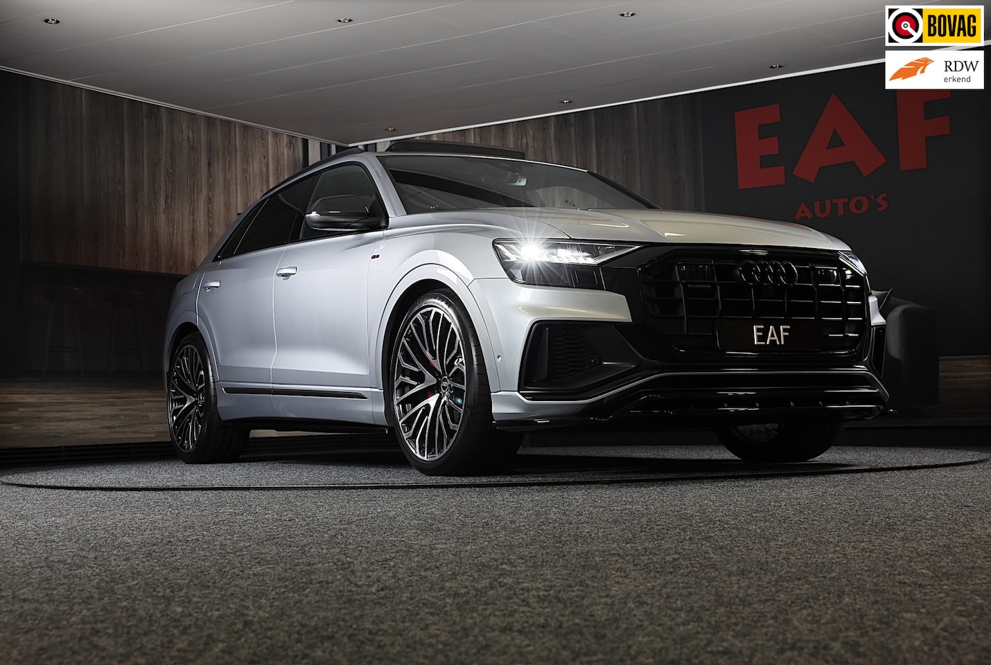Audi Q8 - 55 TFSI Quattro RSQ8 Look / Carbon / RS Zetels / Acc / Lane Assist / Head Up / Dode Hoek / - AutoWereld.nl
