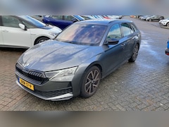 Skoda Octavia Combi - 1.5 TSI MHEV Sportline Business nieuwe model Navigatie