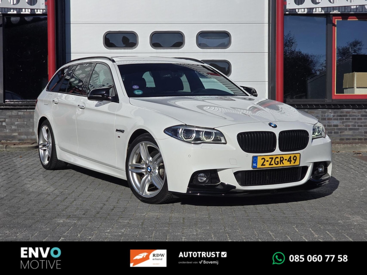 BMW 5-serie Touring - 520i High Executive Pano/LED/M-sport/PDC - AutoWereld.nl