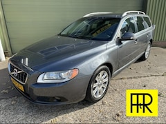 Volvo V70 - 1.6 T4 Summum Navi Trekhaak