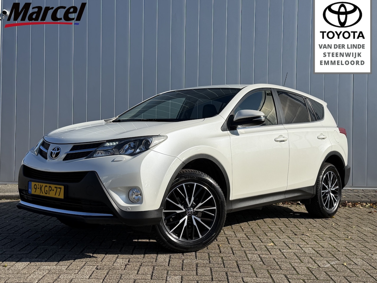 Toyota RAV4 - 2.0 Executive Business 4WD Leer Trekhaak Cruise Stoel Verwarming - AutoWereld.nl