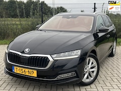 Skoda Octavia Combi - 1.5 e-TSI Business Edition Plus | Carplay | Trekhaak | Stoel-/stuurverwarming