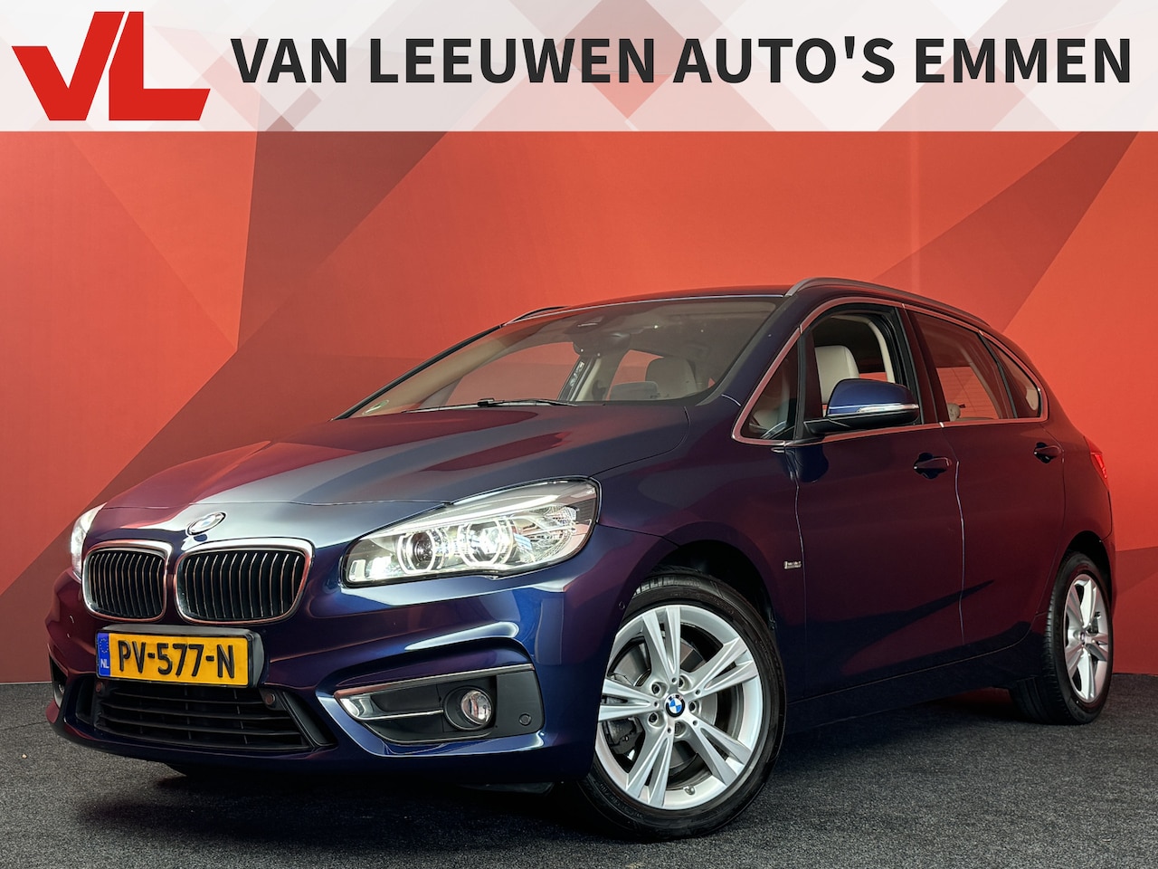 BMW 2-serie Active Tourer - 220i High Executive | Stoelverwarming | Cruise | Navi - AutoWereld.nl