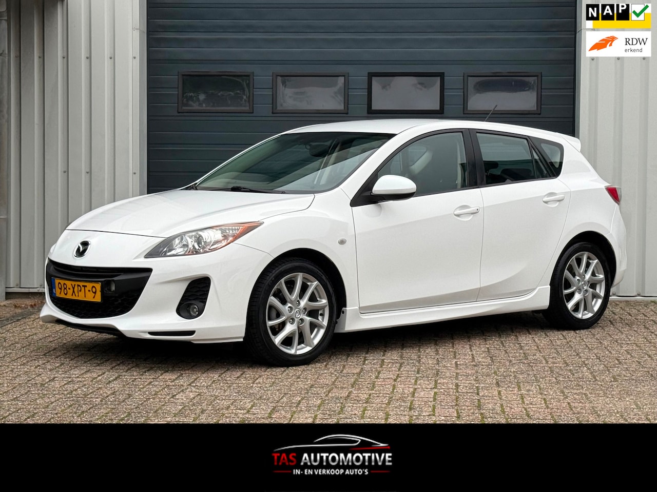 Mazda 3 - 1.6 Business 5-deur NAVI / CRUISE / AIRCO - AutoWereld.nl