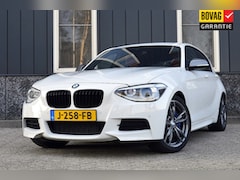 BMW 1-serie - M135i xDrive Executive Rijklaarprijs-Garantie Leder Xenon Navigatie Airco Cruise control