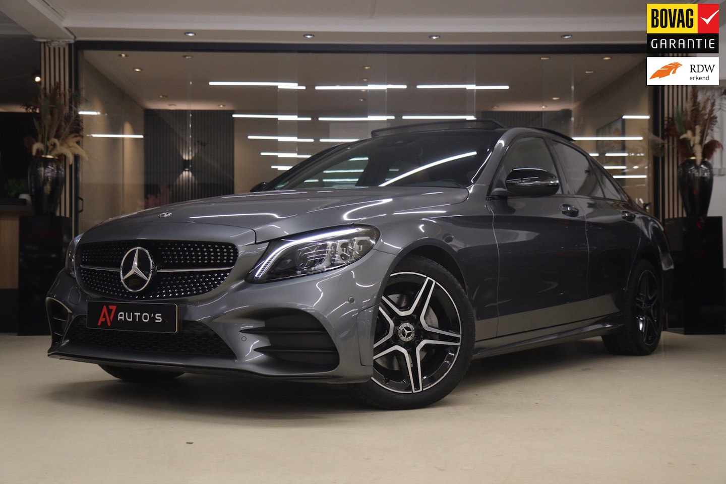 Mercedes-Benz C-klasse - 180 AMG-LINE NAP PANO/CARPLAY/CAM/STOELVER/VOL - AutoWereld.nl