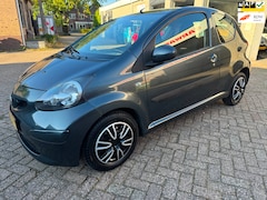 Toyota Aygo - 1.0-12V + ORG 86857 KM NAP O.H BOEKJES, NW BANDEN VOOR,