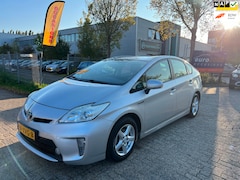 Toyota Prius - 1.8 - HEAD-UP - CAMERA - KEYLESS - TREKHAAK