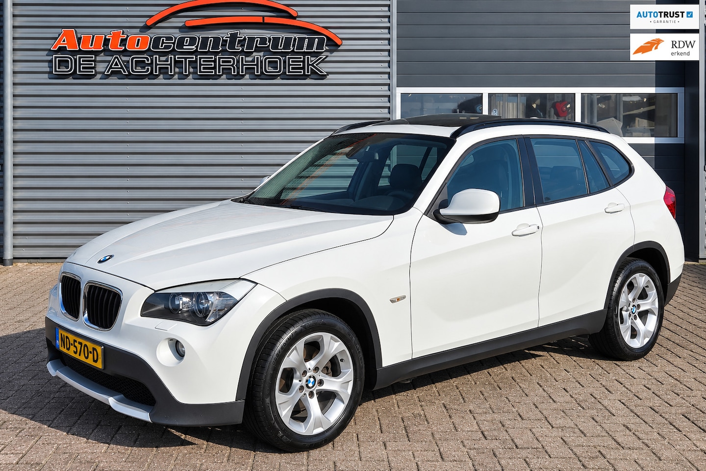 BMW X1 - SDrive20i Business|nav|cruise control|Leer!! - AutoWereld.nl