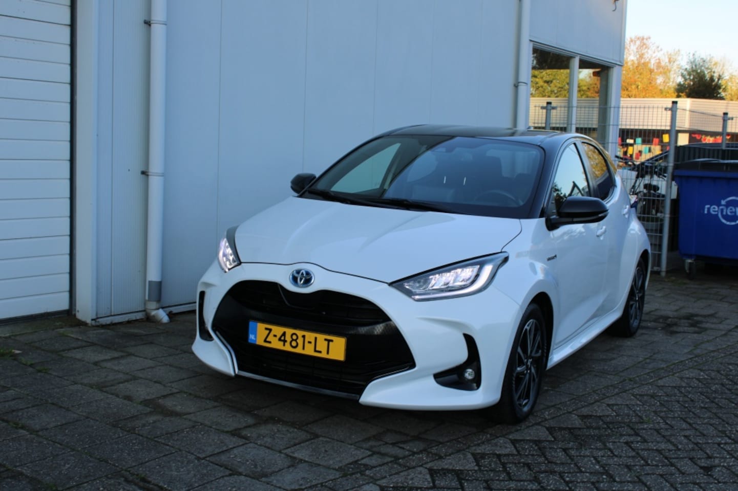 Toyota Yaris - 1.5 Hybride Style - AutoWereld.nl