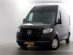 Mercedes-Benz Sprinter - 211 CDI 115pk 9G Automaat L2H2 Airco/Navi/Camera 08-2021