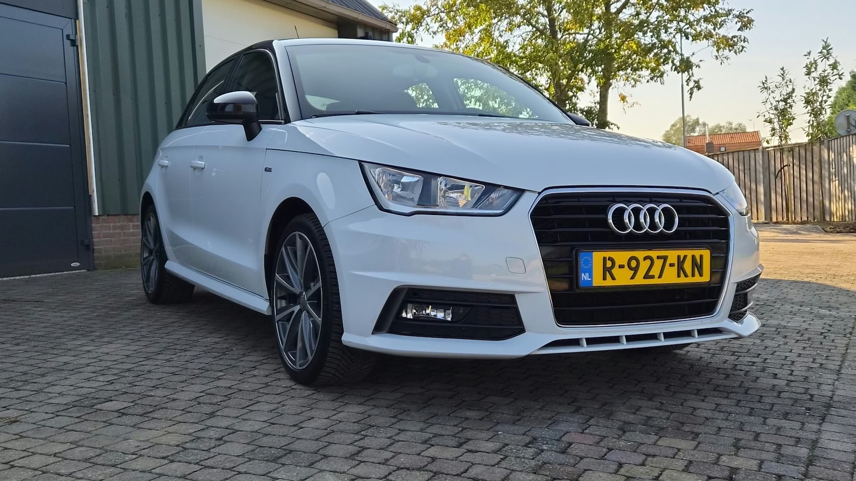 Audi A1 Sportback - 1.0 TFSI S-Line - AutoWereld.nl
