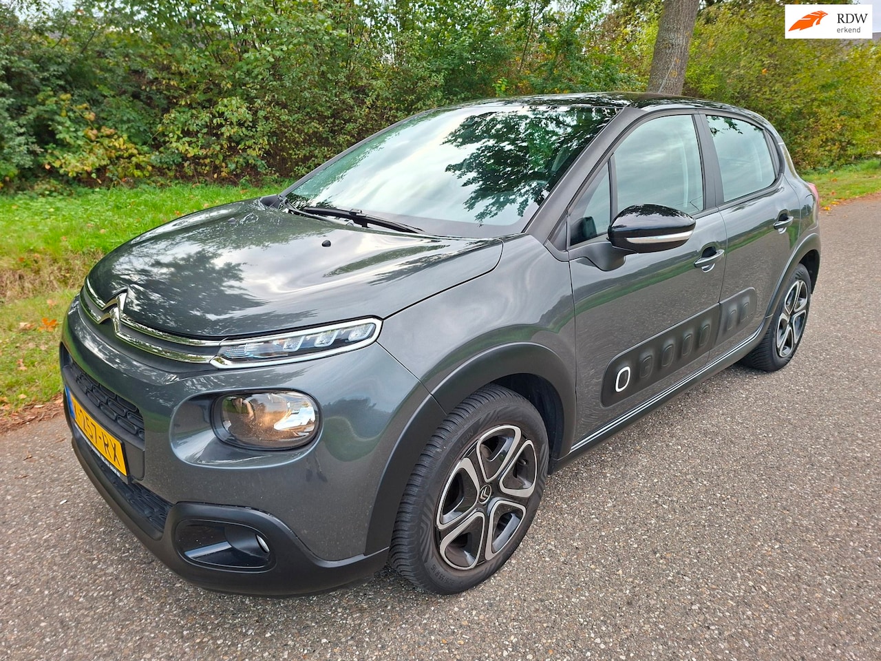 Citroën C3 - 1.2 PureTech Shine nieuwe distr.riem - AutoWereld.nl