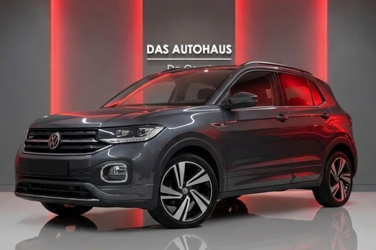 Volkswagen T-Cross - 1.5TSI 150pk DSG R-Line | ACC | Navi | Camera - AutoWereld.nl