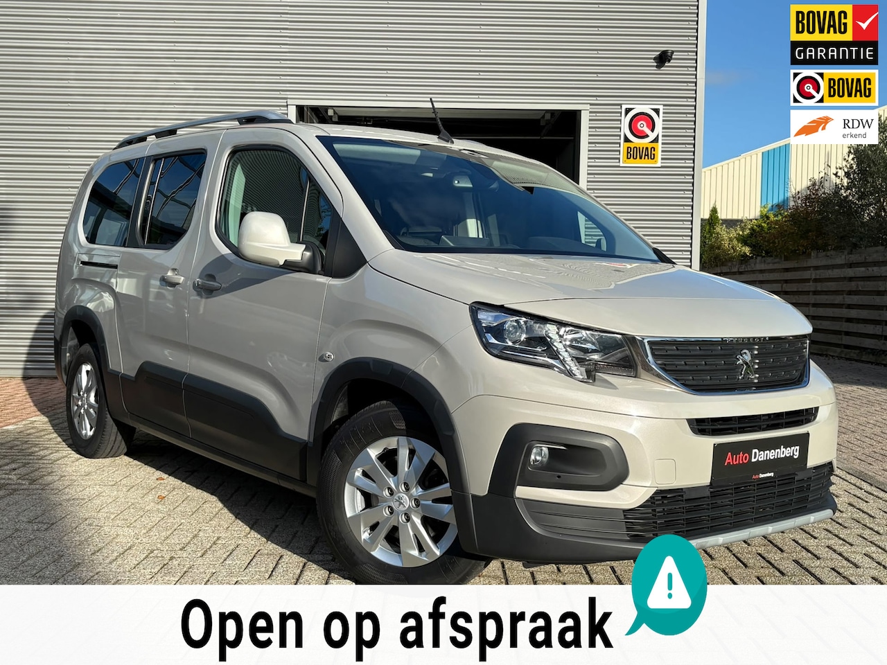 Peugeot Rifter Long - 1.2 Puretech Long Allure 7p. AUTOMAAT-GARANTIE, TREKHAAK - AutoWereld.nl