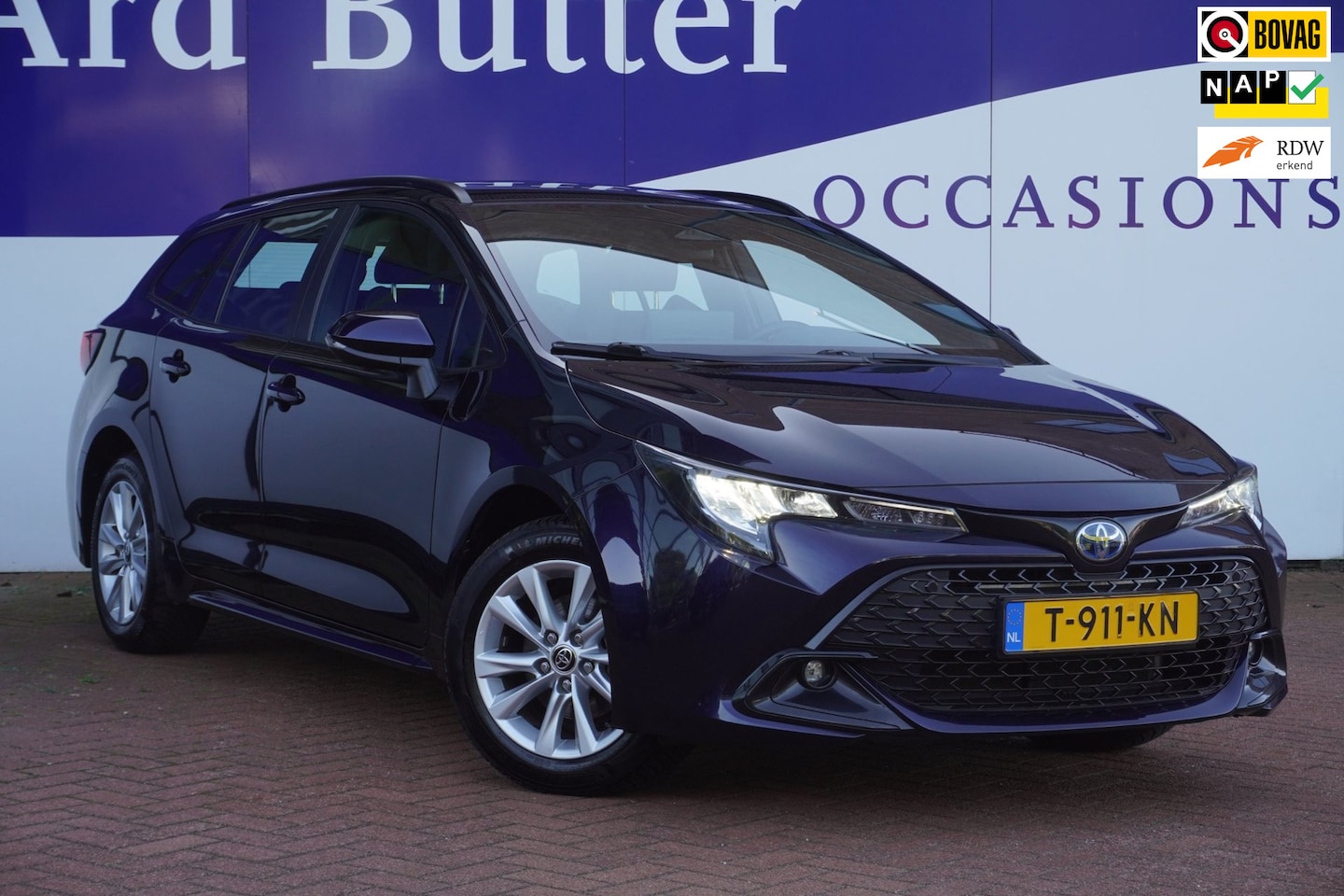 Toyota Corolla Touring Sports - Hybrid 140 Active+Led+Vitrual+Navigatie+Camera = Face-lift = TOP ONDERHOUDEN !! OKT-2023 - AutoWereld.nl
