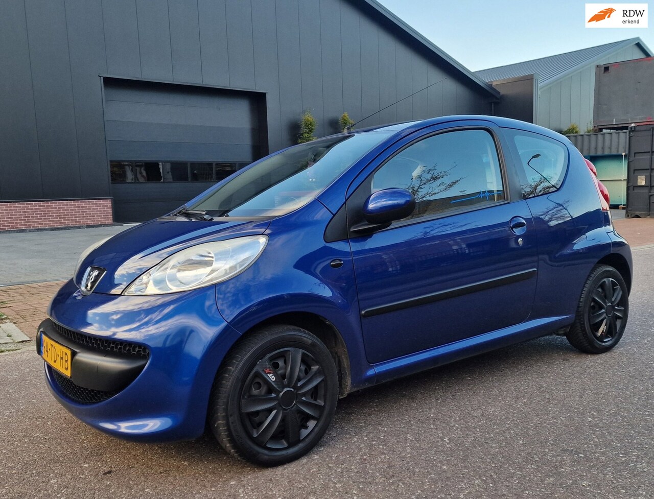 Peugeot 107 - 1.0-12V XS ELEC.PAKET 2 X SLEUTELS - AutoWereld.nl