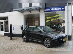 Fiat 600 - 1.2 Hybrid Urban Fiat 600 1.2 Hybrid Urban Automaat 6 versnellingen Carplay Airco 110 PK