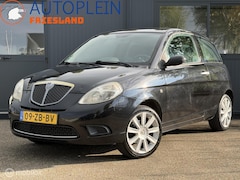 Lancia Y(psilon) - Ypsilon 1.2 Argento|APK 10/27|Airco