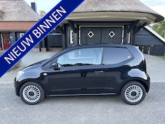 Volkswagen Up! - 1.0 take up BlueMotion Airco Cv Lm Ledere Stuur Elec Pakett