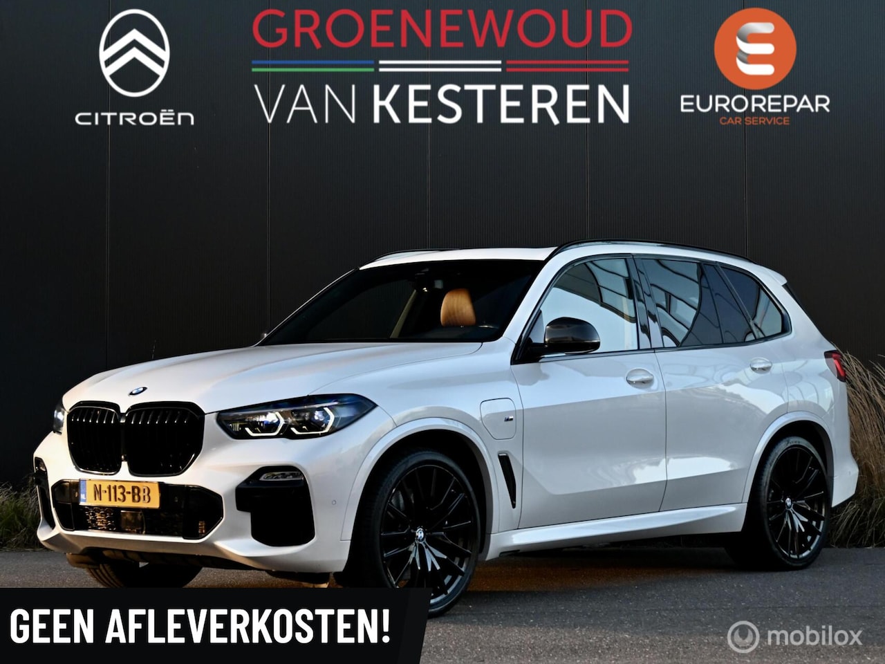 BMW X5 - xDrive45e High Executive I Pano I Luchtvering I Trekhaak - AutoWereld.nl