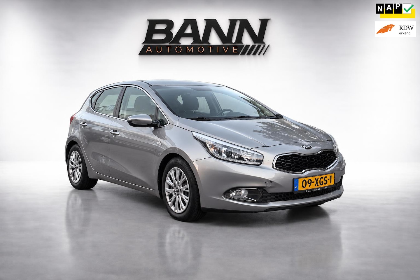 Kia Cee'd - 1.6 GDI Plus Pack 1.6 GDI Plus Pack - AutoWereld.nl
