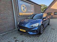 Ford Focus Wagon - 1.0 EcoBoost ST Line Business