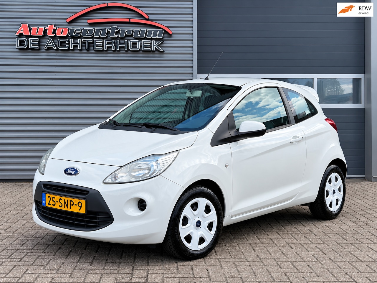Ford Ka - 1.2 Cool & Sound start/stop|airco|electrische ramen |boekjes aanwezig - AutoWereld.nl