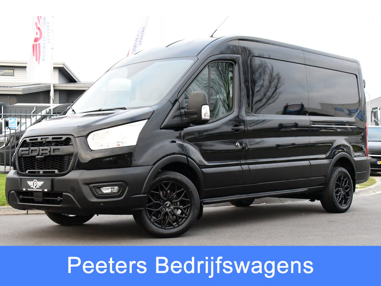 Ford Transit - 350 2.0 TDCI L3H2 Black Edition Camera, Cruise, Caplay, Automaat, 130PK, Trekhaak, Multime - AutoWereld.nl