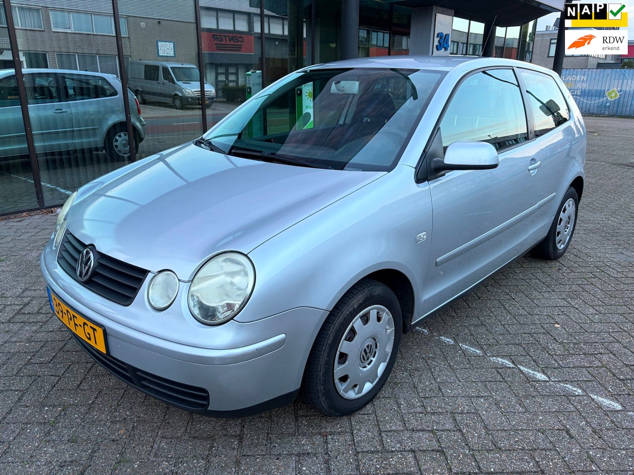 Volkswagen Polo - 1.4-16V Athene / Automaat / Trekhaak / 3-drs - AutoWereld.nl