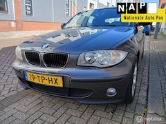 BMW 1-serie - 116i Business Line