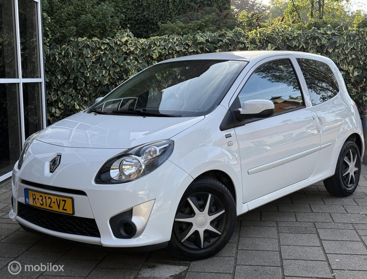 Renault Twingo - 1.2-16V 2011 AIRCO YAHOO uitvoering - AutoWereld.nl