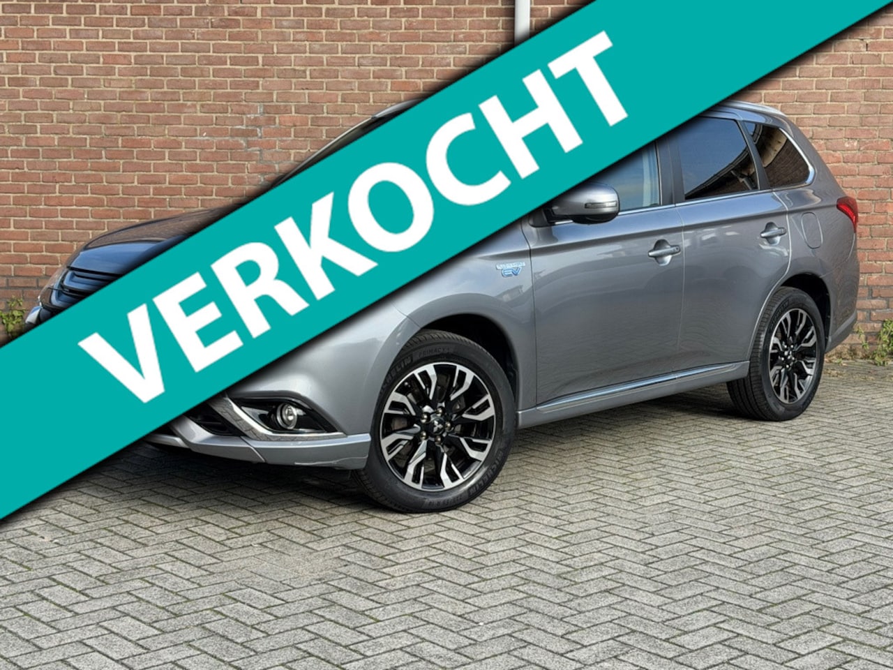 Mitsubishi Outlander - 2.0 PHEV Executive Edition|Trekhaak|Stoelverw| - AutoWereld.nl